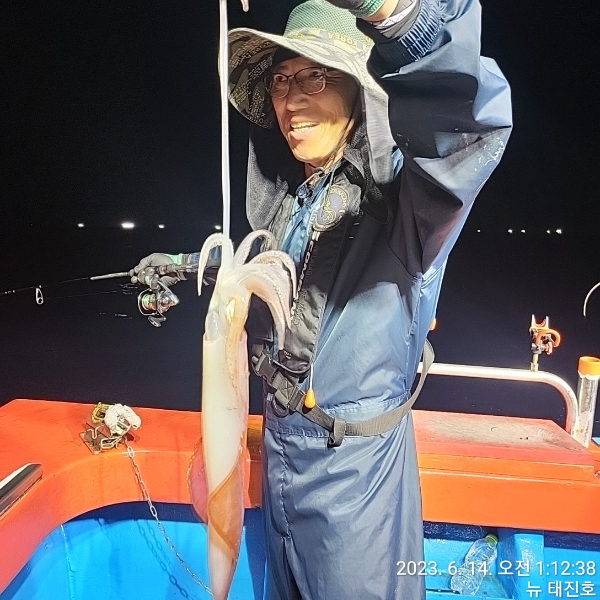 2eba04fee00f857e625555056a92cfea.jpg
