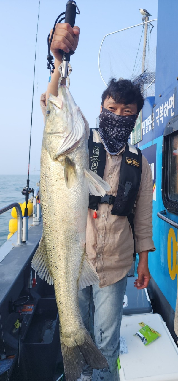 예지퀸호 농어외수질&어초낚시 경기인천권_사진_20240611_18.jpg