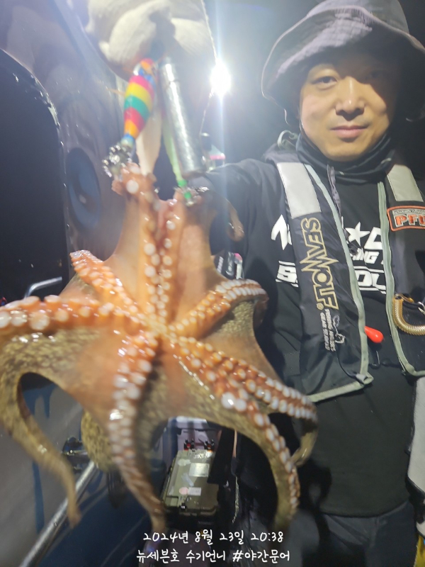 6_576Ud018svc18l3jyno01bt4_82sd02.jpg