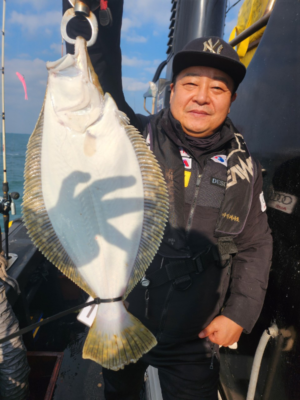 ■서산마린케이호☆광어 우럭 주꾸미 갑오징어 백조기 문어 감성돔 선상낚시_사진_20241124_11.jpg