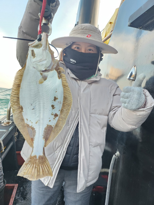 ■서산마린케이호☆광어 우럭 주꾸미 갑오징어 백조기 문어 감성돔 선상낚시_사진_20241123_2.jpg