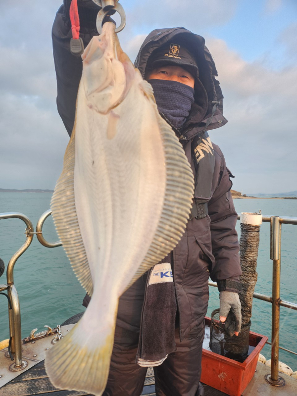 ■서산마린케이호☆광어 우럭 주꾸미 갑오징어 백조기 문어 감성돔 선상낚시_사진_20241207_2.jpg