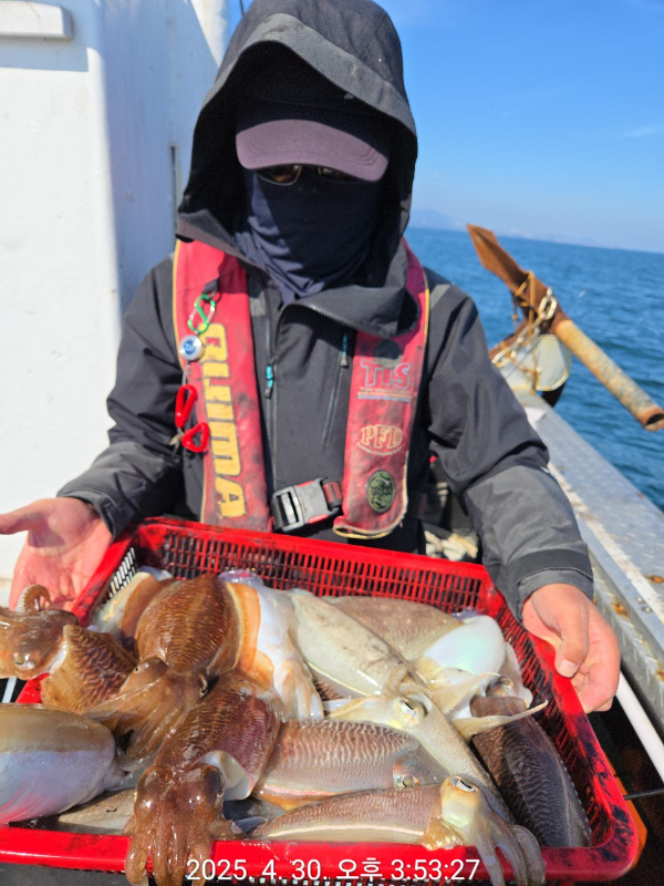제주선상낚시피닉스호_사진_20250430_12.jpg