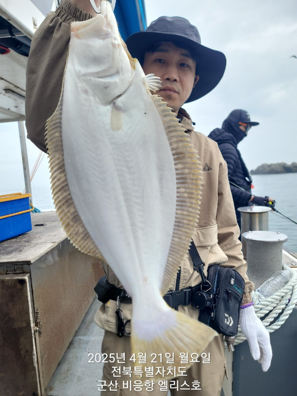 KakaoTalk_20250422_104437359_01.jpg