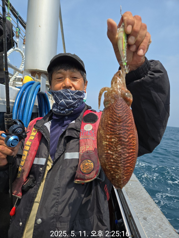 제주선상낚시피닉스호_사진_20250511_23.jpg