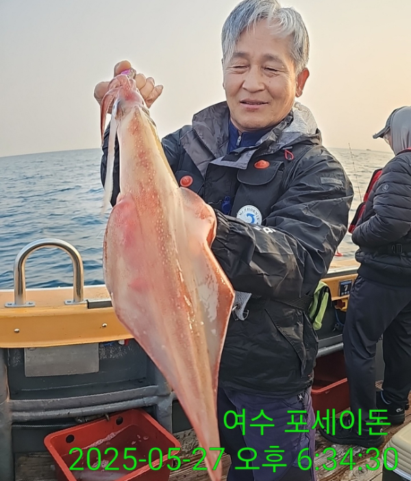 6fc380ad6607c14293ca8bf7479f0ee9.jpg