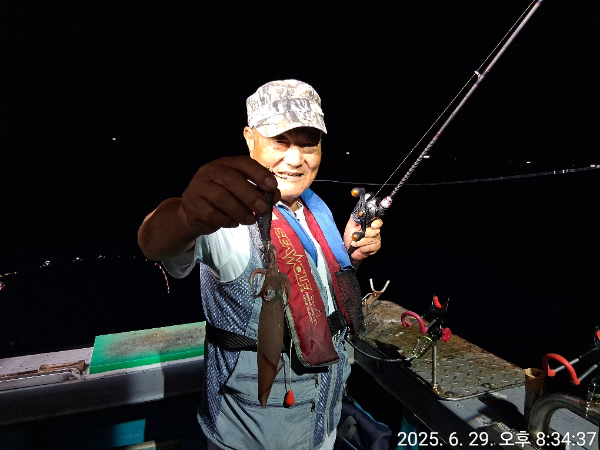cad01fbdcf60b72312edaa39e9af6cc0.jpg