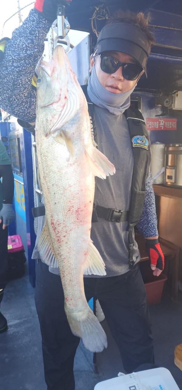 예지퀸호 농어외수질&어초낚시 경기인천권_사진_20250725_14.jpg