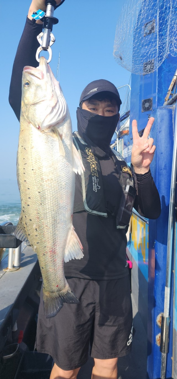 예지퀸호 농어외수질&어초낚시 경기인천권_사진_20250725_4.jpg