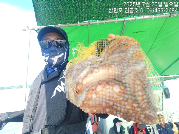 2e3d3b8a624e182b9a5b160b5a706ccd.jpg