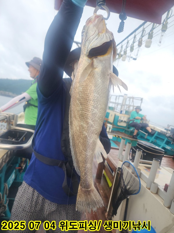 570daeda1fc0822ae936d125396c85ce.jpg