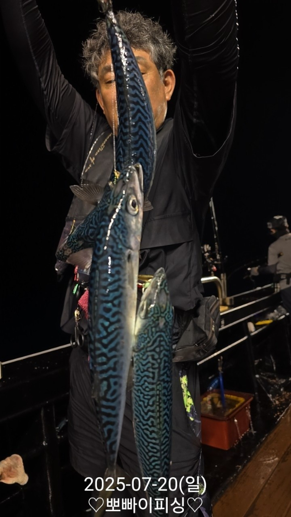 BandPhoto_2025_07_21_07_36_13_5.jpg