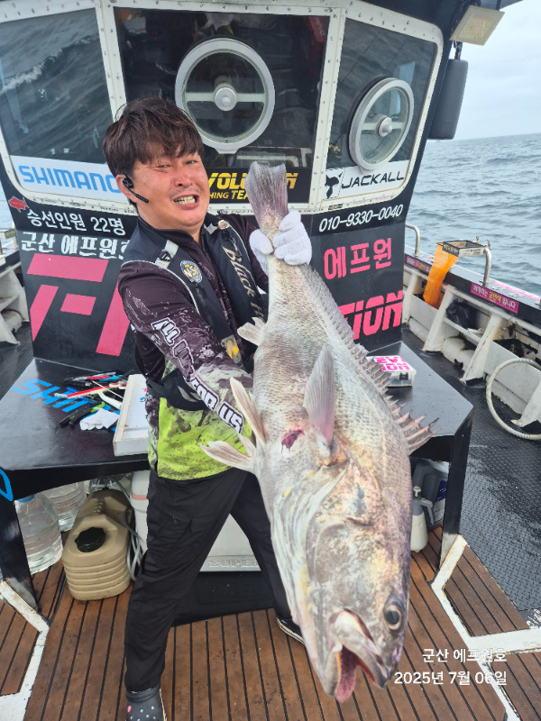 dcaecdbaf10a90aa374befc86814460a.jpg
