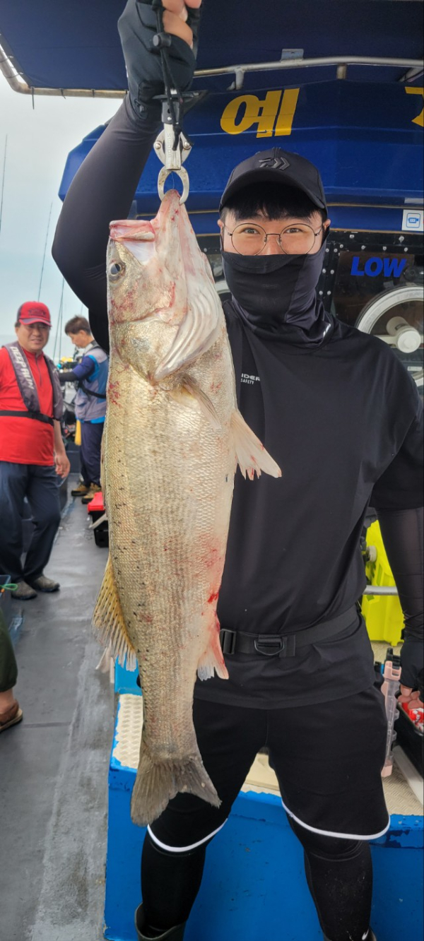 예지퀸호 농어외수질&어초낚시 경기인천권_사진_20250811_5.jpg