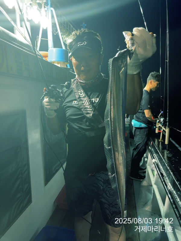 BandPhoto_2025_08_04_13_58_08_5.jpg