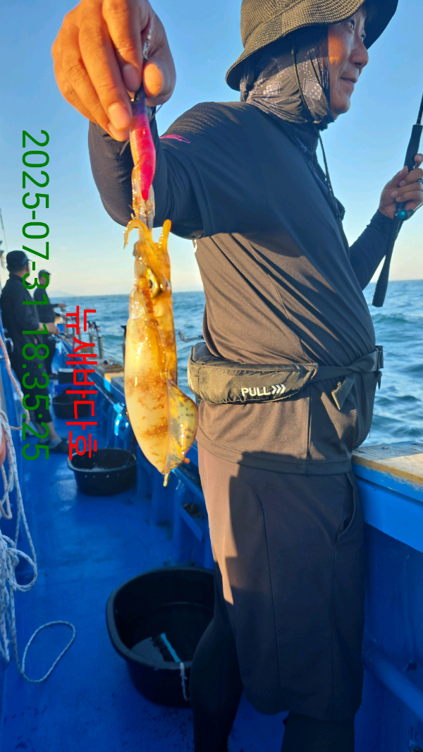2bf45b3b83fc67f78b3dcde18a90a077.jpg