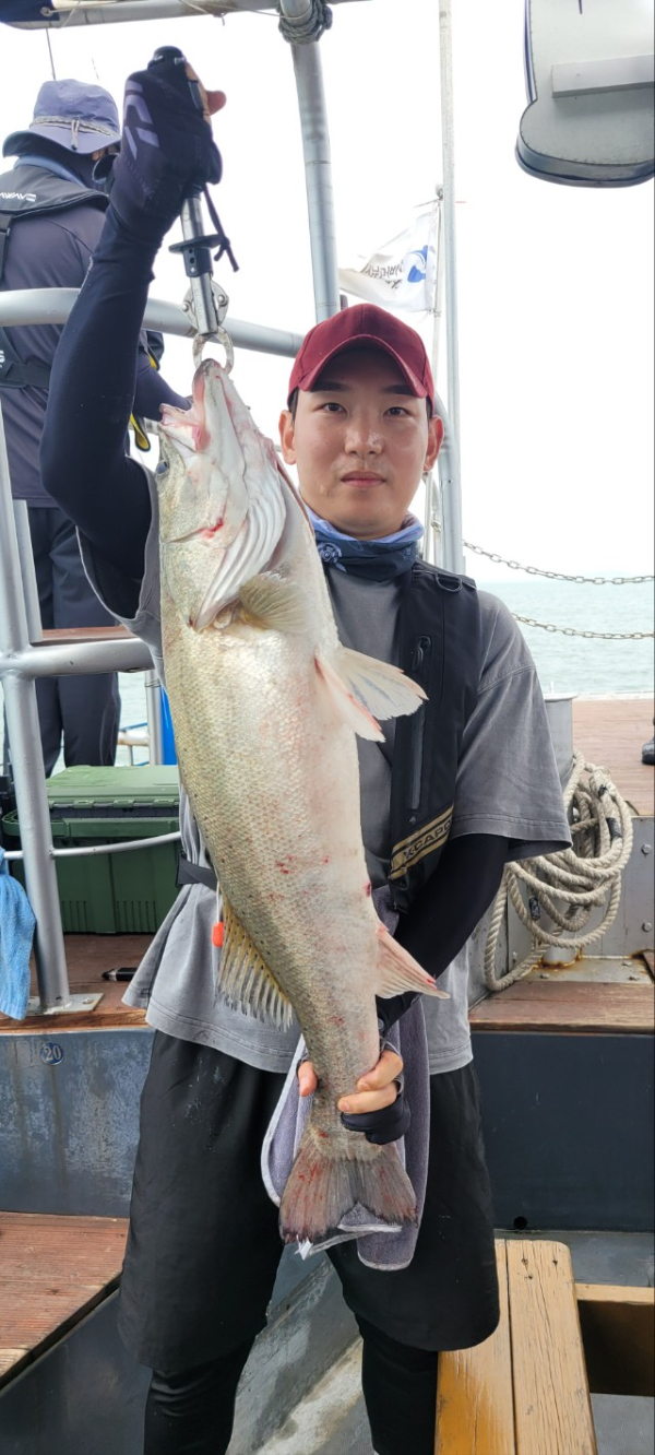 예지퀸호 농어외수질&어초낚시 경기인천권_사진_20250811_7.jpg