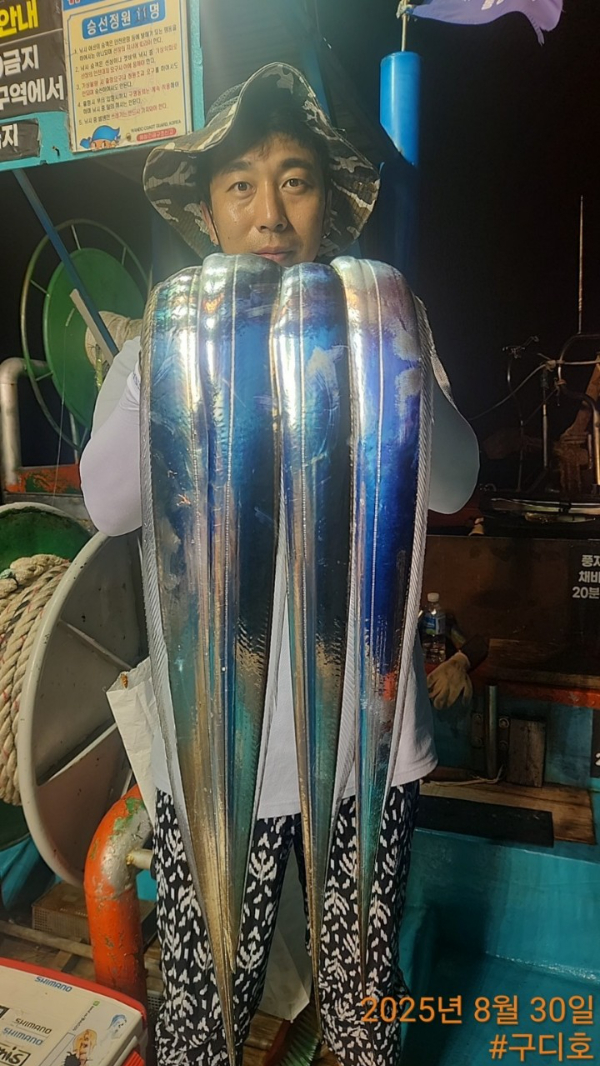 1000010210.jpg