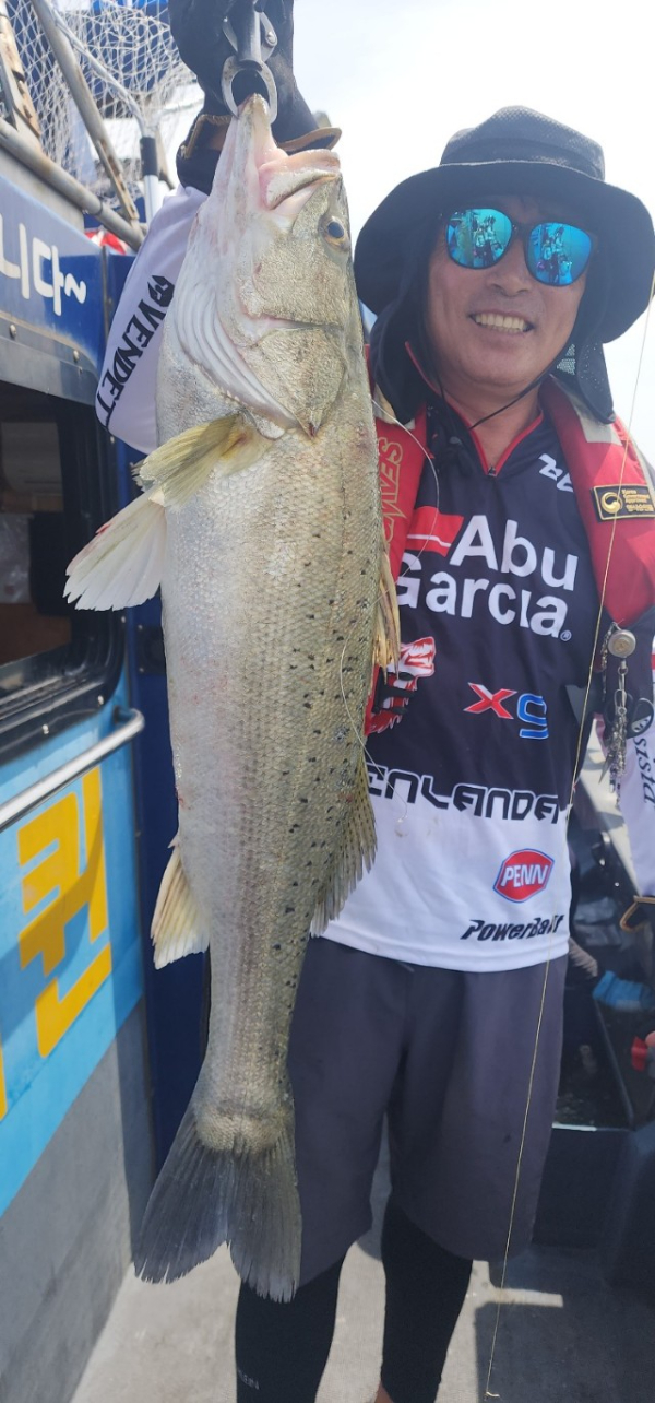 예지퀸호 농어외수질&어초낚시 경기인천권_사진_20250808_9.jpg