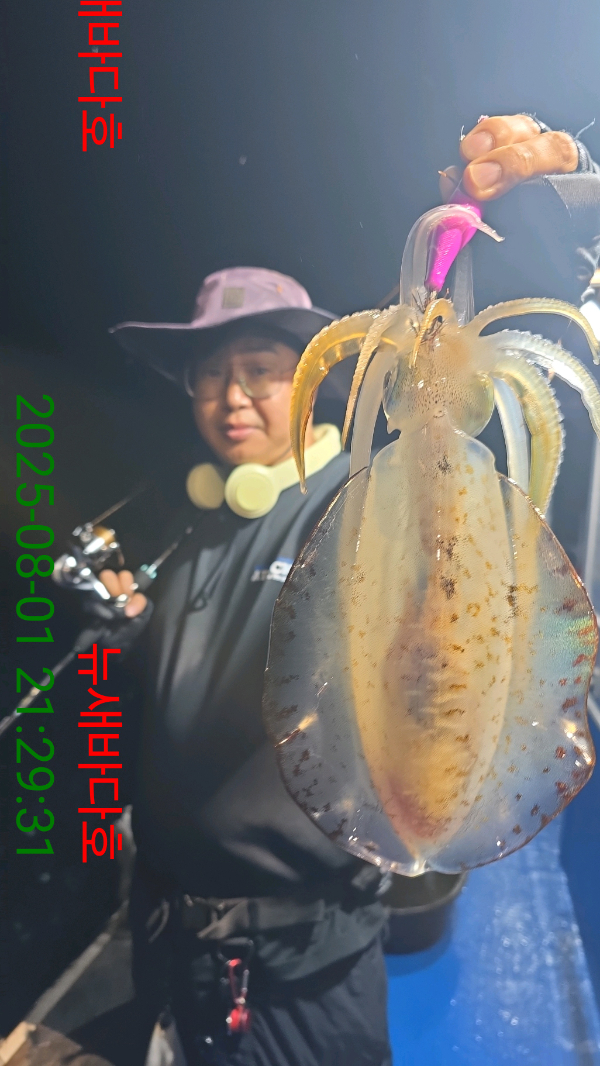 9bc0caedb90b5ac2d0ab2049e0bed1e4.jpg