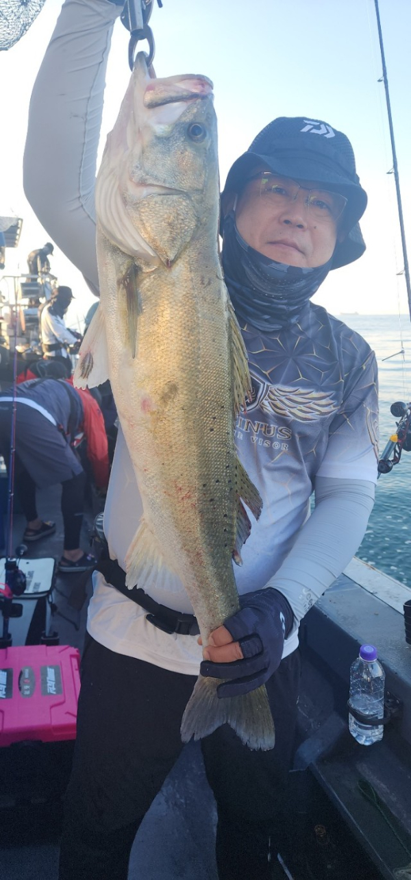 예지퀸호 농어외수질&어초낚시 경기인천권_사진_20250808_3.jpg