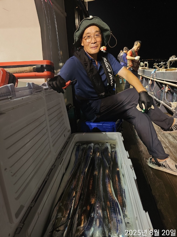BandPhoto_2025_08_20_11_07_41.jpg