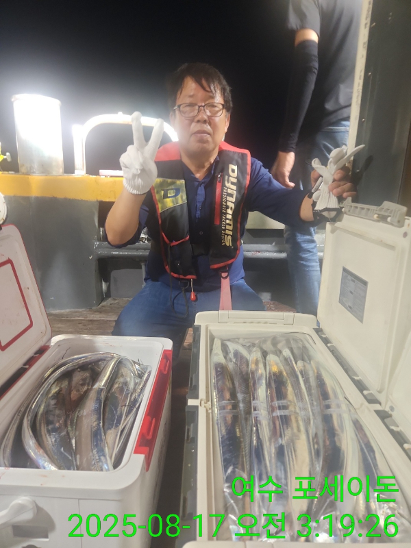 bcbec328e418eb7d7fd278daa5677c2c.jpg
