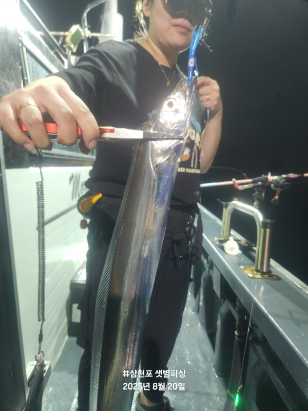 BandPhoto_2025_08_21_14_43_20_12.jpg