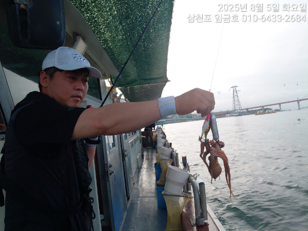 ef8197fbed043efa700f7cff2eefd33e.jpg