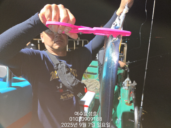 11a7448bf74319f80123a05f9ba7b3db.jpg