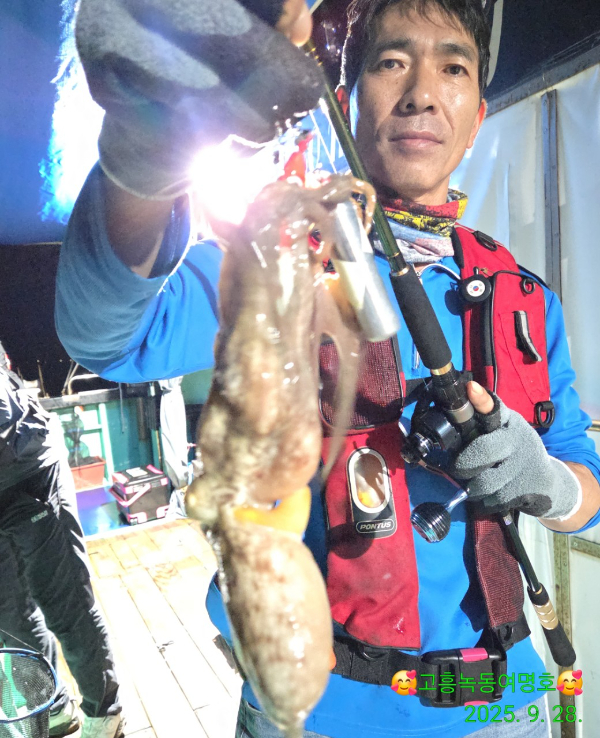 쎄븐피싱클럽(선상 버스출조전문)_사진_20250928_18.jpg