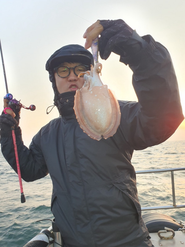 군산 선상낚시, 바다낚시 출조 전문 ☆서군산낚시☆_사진_20251031_15.jpg