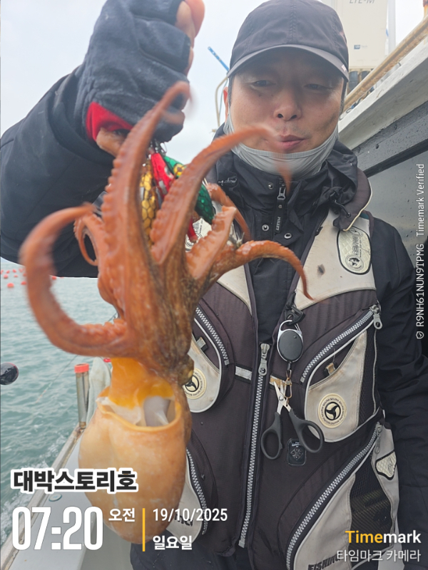 2025-10-19 07.20.16__(대박스토리호).jpg