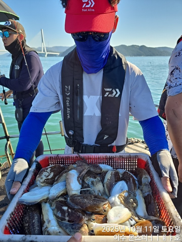 BandPhoto_2025_10_11_19_36_29 (1).jpg