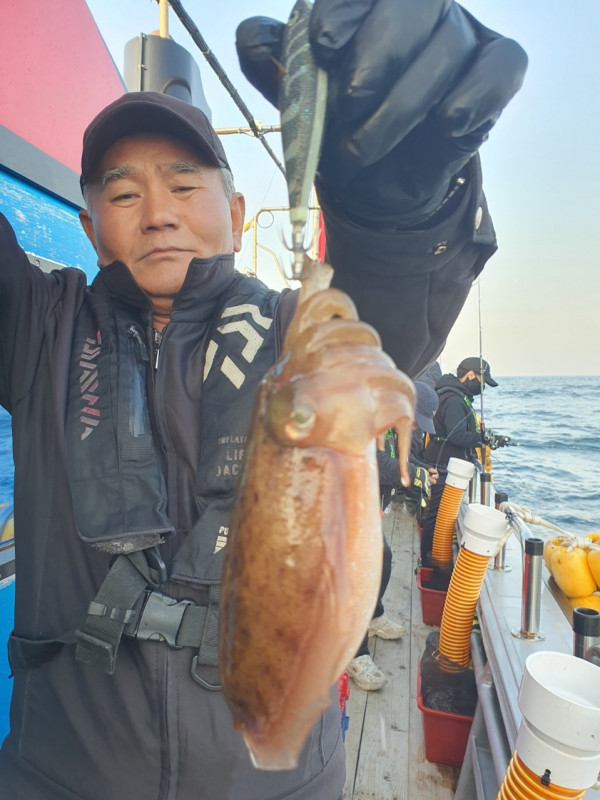 군산 선상낚시, 바다낚시 출조 전문 ☆서군산낚시☆_사진_20251031_12.jpg