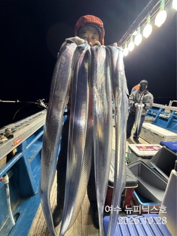 20910월29일갈치 (42).jpg