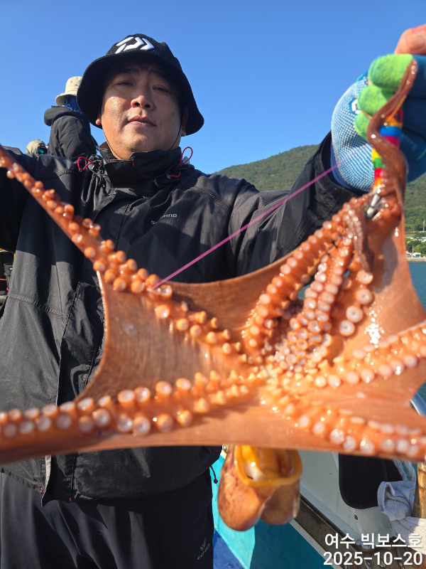 ♡ 여수 빅보스 ♡문어,갑오징어,쭈꾸미,타이라바(참돔)_사진_20251020_10.jpg