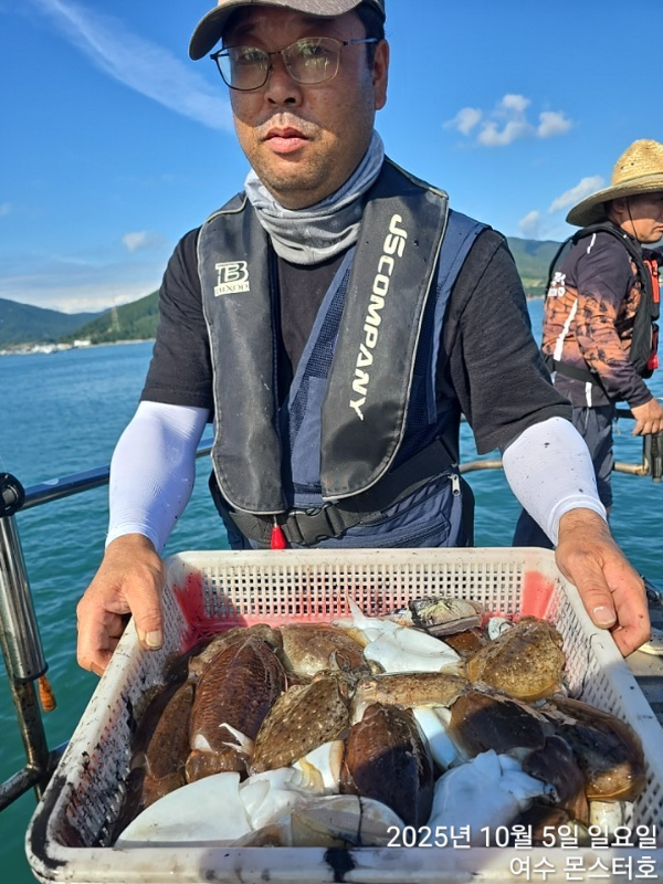 BandPhoto_2025_10_05_18_35_35 (1).jpg