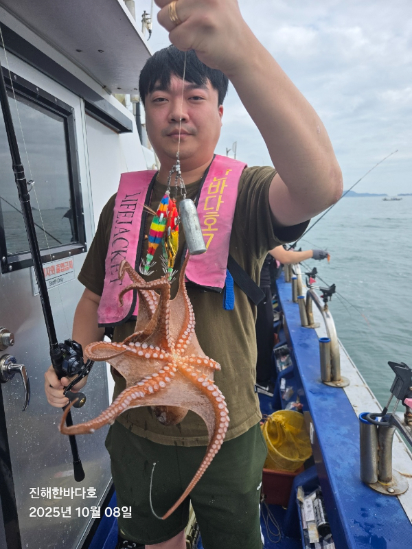 KakaoTalk_20251008_124111199_02.jpg