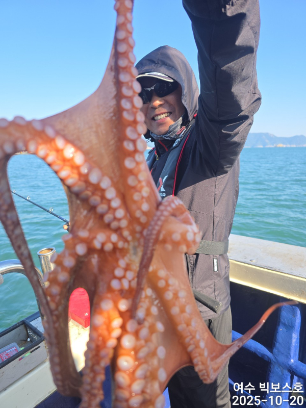 ♡ 여수 빅보스 ♡문어,갑오징어,쭈꾸미,타이라바(참돔)_사진_20251020_9.jpg
