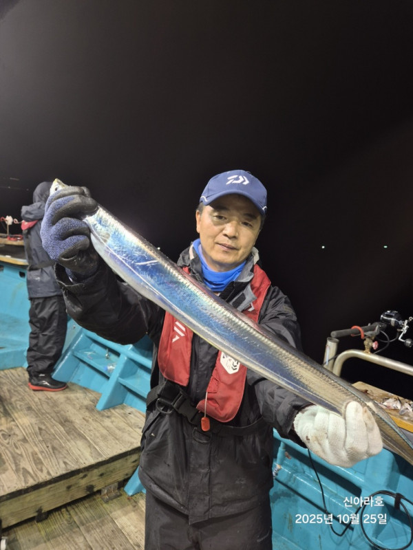 바다꾼낚시(신아라호)_사진_20251026_2.jpg