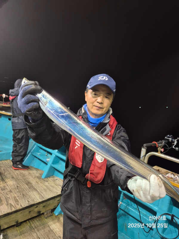 바다꾼낚시(신아라호)_사진_20251026_2.jpg