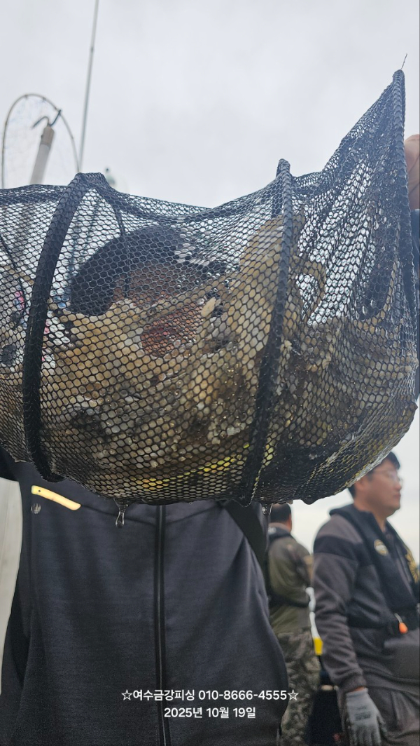 여수금강피싱_사진_20251019_13.jpg