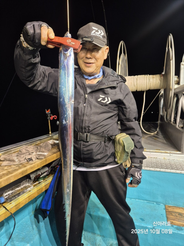 바다꾼낚시(신아라호)_사진_20251008_1.jpg