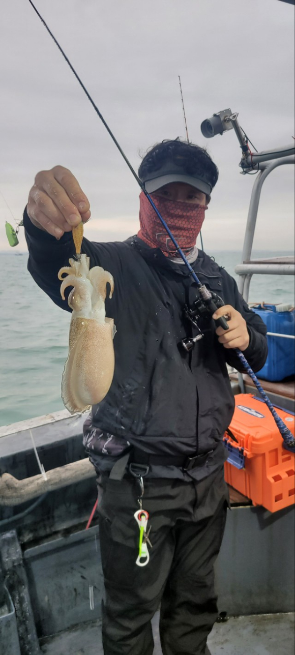 예지퀸호 농어외수질&어초낚시 경기인천권_사진_20251011_7.jpg