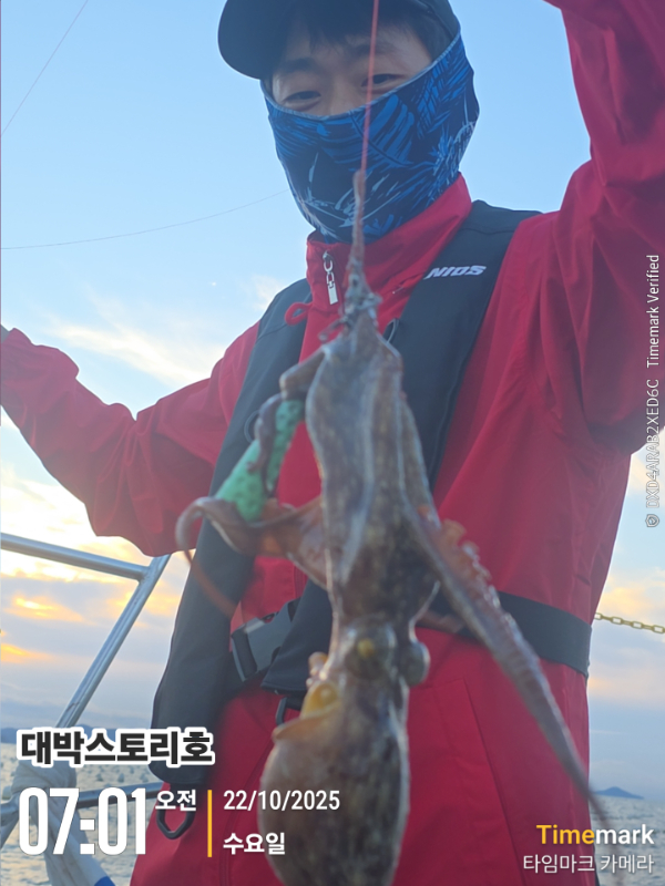 2025-10-22 07.01.32__(대박스토리호).jpg