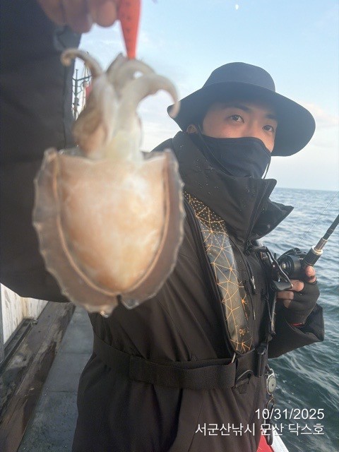군산 선상낚시, 바다낚시 출조 전문 ☆서군산낚시☆_사진_20251031_13.jpg