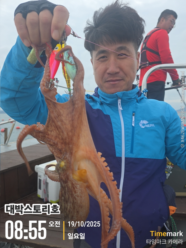 2025-10-19 08.55.15__(대박스토리호).jpg