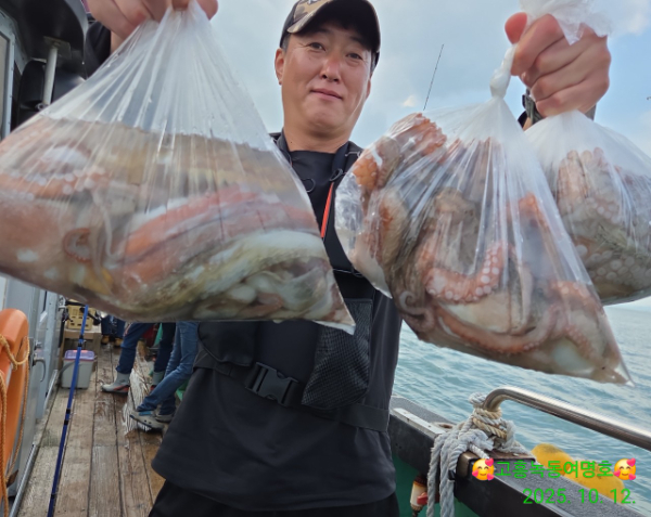 쎄븐피싱클럽(선상 버스출조전문)_사진_20251013_1.jpg