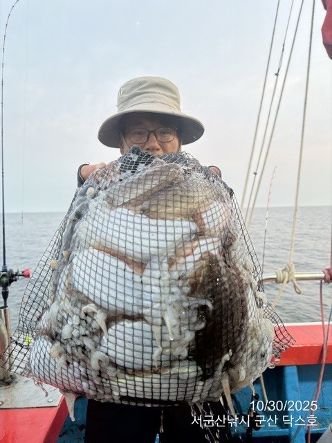 군산 선상낚시, 바다낚시 출조 전문 ☆서군산낚시☆_사진_20251030_4.jpg